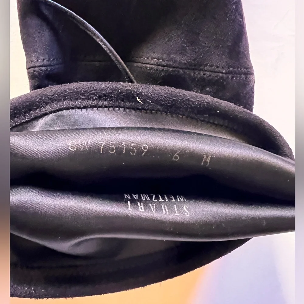 Stuart Weitzman Lowland Black Suede Over the Knee
Boot Size 6 - Picture 16 of 16